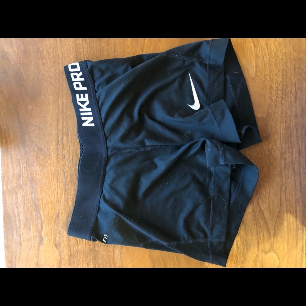 Black Nike pro spandex
